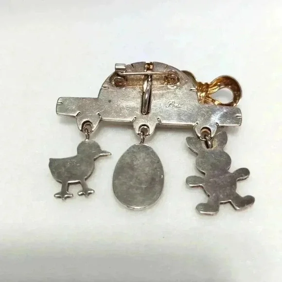 Vintage Easter  Best brooch - Picture 3 of 3